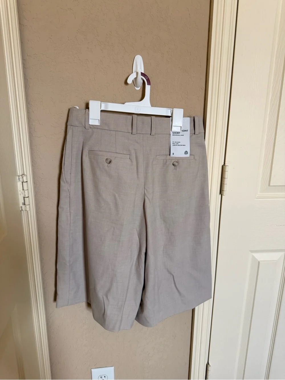 Aritzia Touchpoint Shorts - Picture 6 of 6